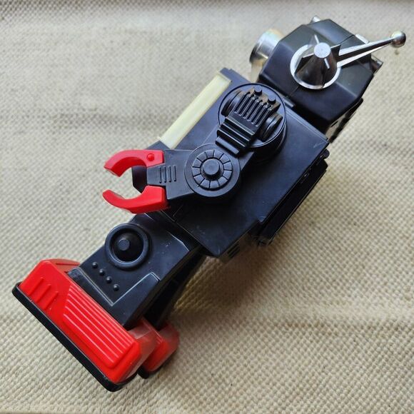 1981 Kamco SATURN Giant Walking ROBOT Battery Operated Toy Working Screen Lights - Picture 4 of 12